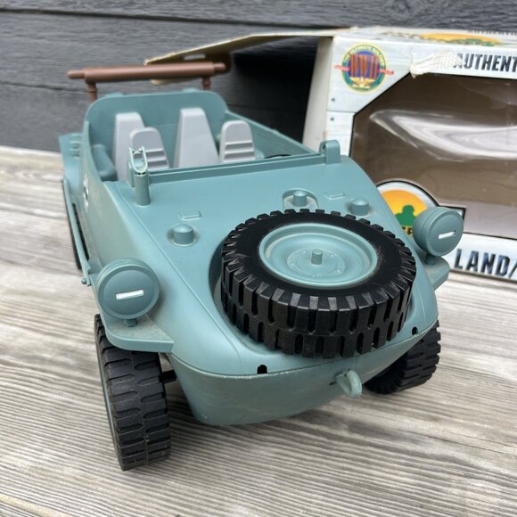 21ST CENTURY TOYS - The Ultimate Soldier Schimmwagen Land / Water Recon Vehicle - Picture 3 of 14